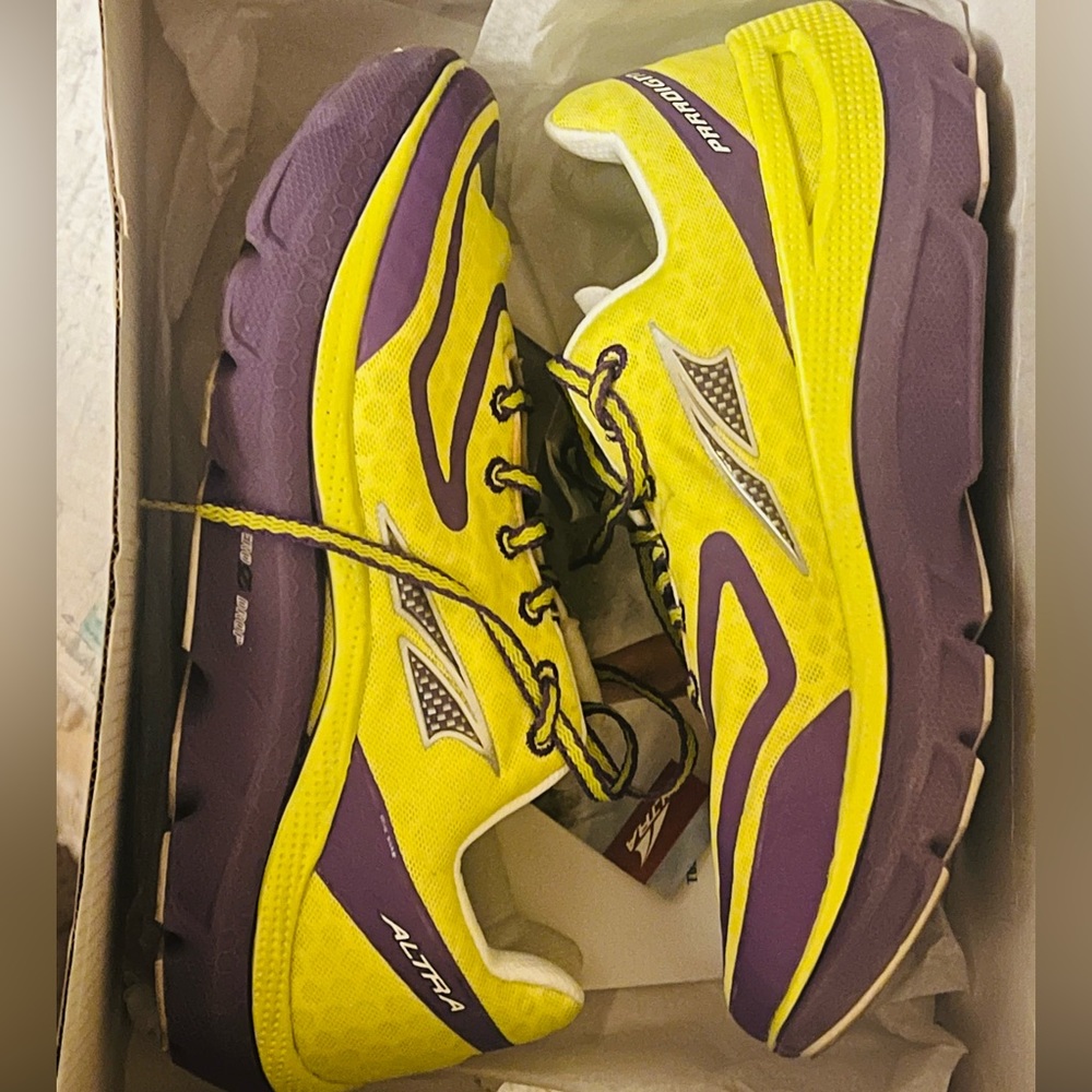 ALTRA Paradigm Women’s Running Shoes Zero Drop Max Cushion Size 9